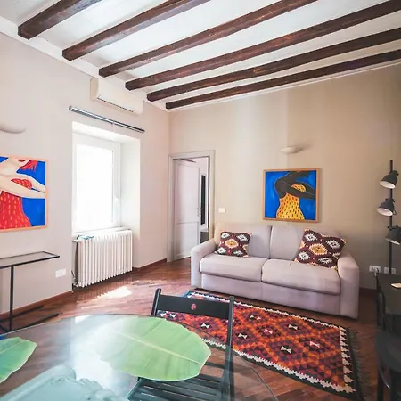 Apartment Colosseum Nest