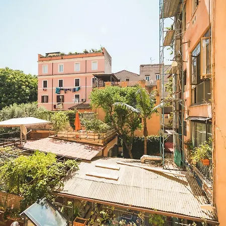 Appartement Beautiful 2 Minute Walk From Colosseum *